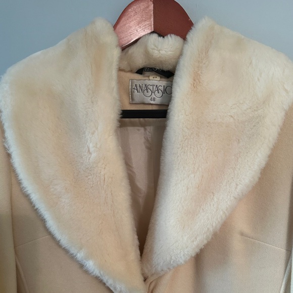 Anastasio Wool Long Coat with Fur Collar – Cream – Size 48 (Fits M/L) - Picture 6 of 16